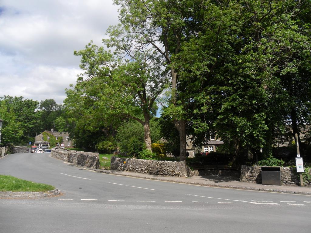 The Buck Inn, Malham Εξωτερικό φωτογραφία
