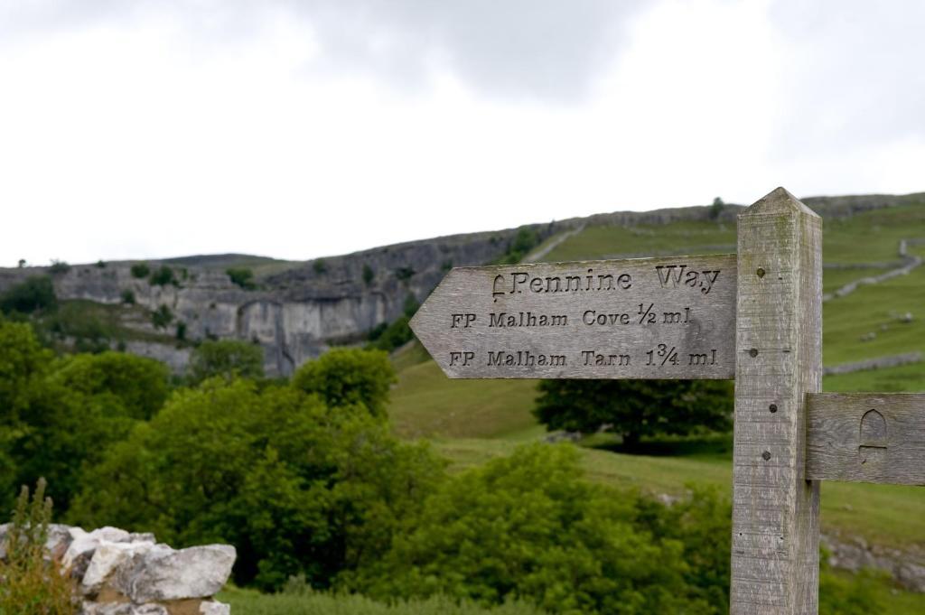 The Buck Inn, Malham Εξωτερικό φωτογραφία