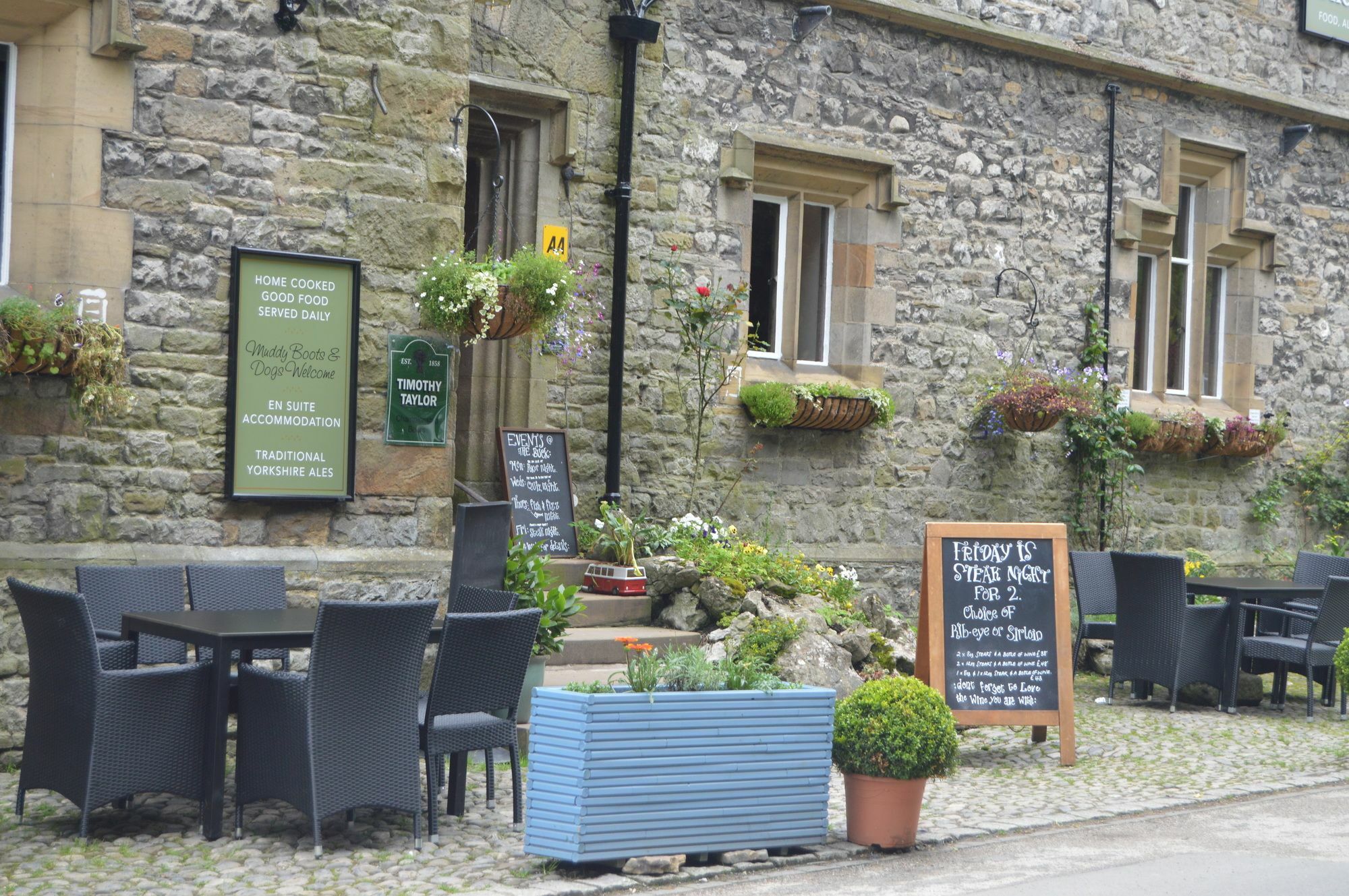 The Buck Inn, Malham Εξωτερικό φωτογραφία